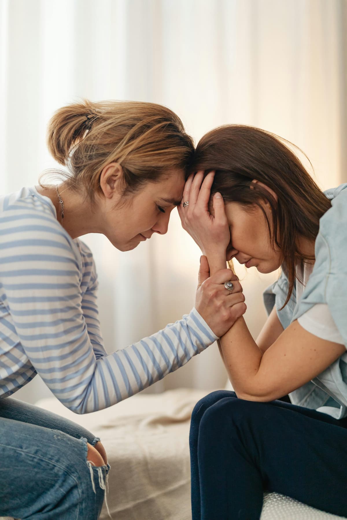 How couples counseling strengthens relationships at Living Well Counseling